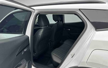 Peugeot 2008 II, 2023 год, 1 460 000 рублей, 11 фотография