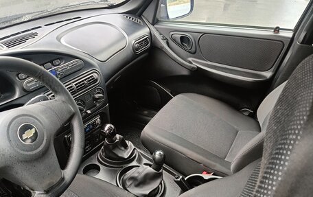 Chevrolet Niva I рестайлинг, 2011 год, 480 000 рублей, 17 фотография