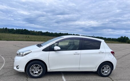 Toyota Vitz, 2013 год, 650 000 рублей, 2 фотография