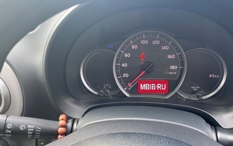 Toyota Vitz, 2013 год, 650 000 рублей, 5 фотография