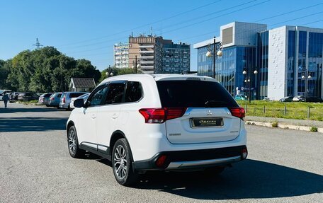 Mitsubishi Outlander III рестайлинг 3, 2016 год, 1 849 000 рублей, 8 фотография