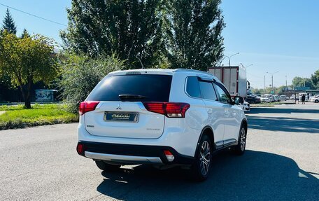 Mitsubishi Outlander III рестайлинг 3, 2016 год, 1 849 000 рублей, 6 фотография