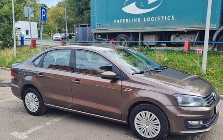 Volkswagen Polo VI (EU Market), 2016 год, 950 000 рублей, 2 фотография