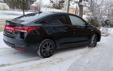 Hyundai Solaris II рестайлинг, 2021 год, 1 650 000 рублей, 2 фотография
