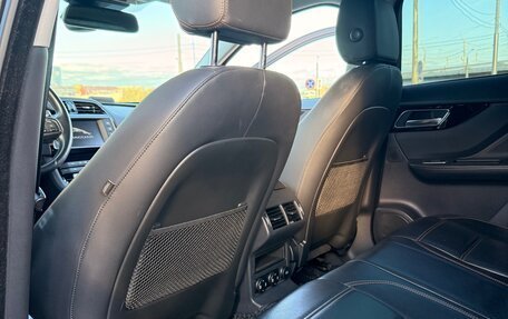 Jaguar F-Pace, 2017 год, 2 446 000 рублей, 19 фотография