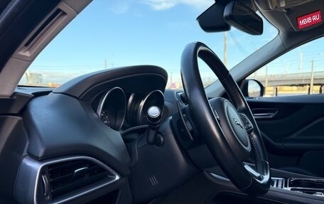 Jaguar F-Pace, 2017 год, 2 446 000 рублей, 17 фотография
