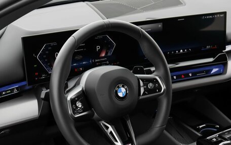 BMW 5 серия, 2025 год, 8 990 000 рублей, 12 фотография