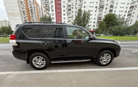 Toyota Land Cruiser Prado 150 рестайлинг 2, 2010 год, 2 799 999 рублей, 3 фотография