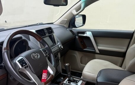 Toyota Land Cruiser Prado 150 рестайлинг 2, 2010 год, 2 799 999 рублей, 7 фотография