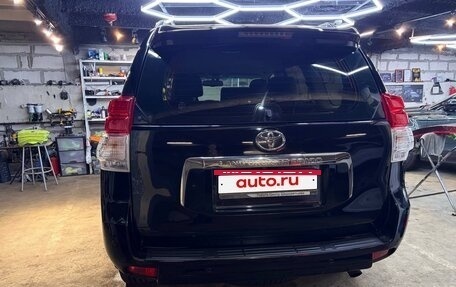 Toyota Land Cruiser Prado 150 рестайлинг 2, 2010 год, 2 799 999 рублей, 10 фотография