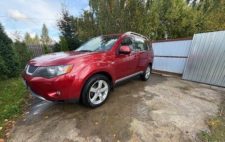 Mitsubishi Outlander III рестайлинг 3, 2008 год, 900 000 рублей, 3 фотография