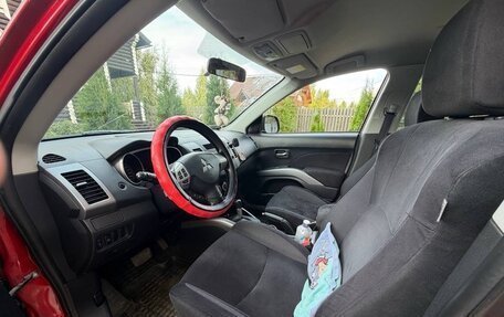 Mitsubishi Outlander III рестайлинг 3, 2008 год, 900 000 рублей, 6 фотография
