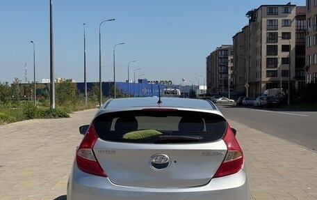 Hyundai Solaris II рестайлинг, 2012 год, 680 000 рублей, 4 фотография