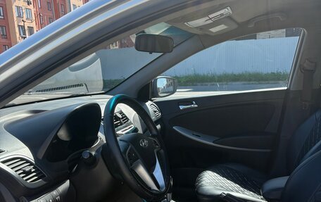Hyundai Solaris II рестайлинг, 2012 год, 680 000 рублей, 15 фотография
