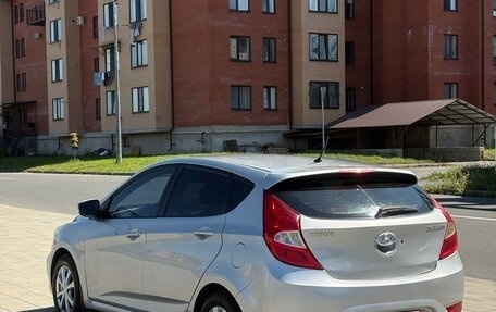 Hyundai Solaris II рестайлинг, 2012 год, 680 000 рублей, 10 фотография