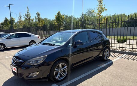 Opel Astra J, 2010 год, 885 000 рублей, 4 фотография