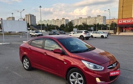 Hyundai Accent IV, 2013 год, 950 000 рублей, 3 фотография