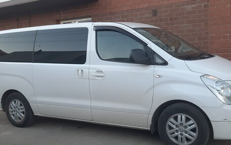 Hyundai H-1 II рестайлинг, 2016 год, 2 800 000 рублей, 13 фотография
