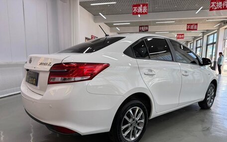 Toyota Yaris, 2022 год, 1 499 666 рублей, 6 фотография
