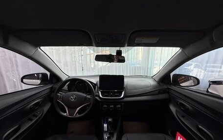Toyota Yaris, 2022 год, 1 499 666 рублей, 8 фотография