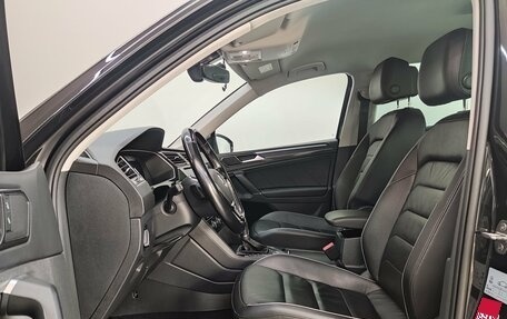 Volkswagen Tiguan II, 2018 год, 2 680 000 рублей, 16 фотография