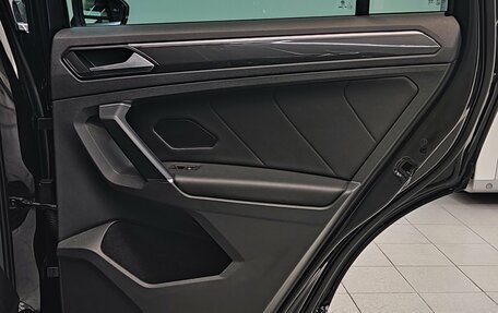 Volkswagen Tiguan II, 2018 год, 2 680 000 рублей, 37 фотография