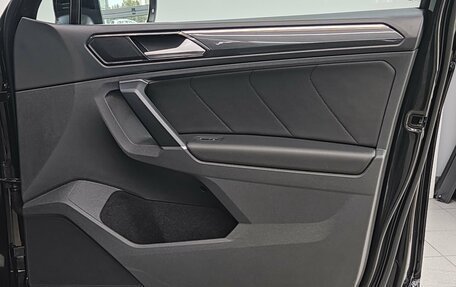 Volkswagen Tiguan II, 2018 год, 2 680 000 рублей, 35 фотография