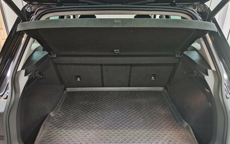 Volkswagen Tiguan II, 2018 год, 2 680 000 рублей, 38 фотография