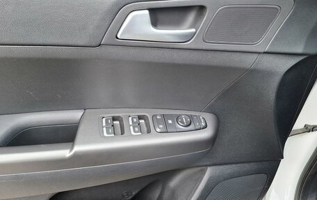 KIA Sportage IV рестайлинг, 2021 год, 2 795 000 рублей, 13 фотография