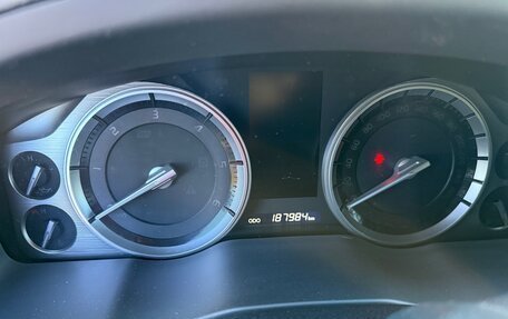 Toyota Land Cruiser 200, 2016 год, 5 100 000 рублей, 11 фотография