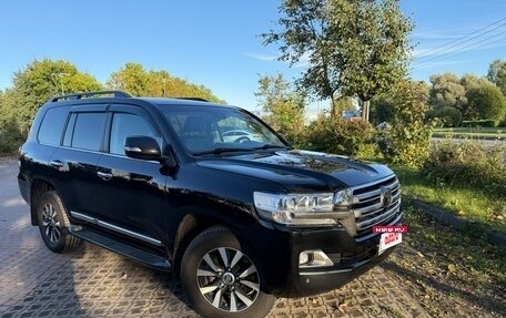 Toyota Land Cruiser 200, 2016 год, 5 100 000 рублей, 2 фотография