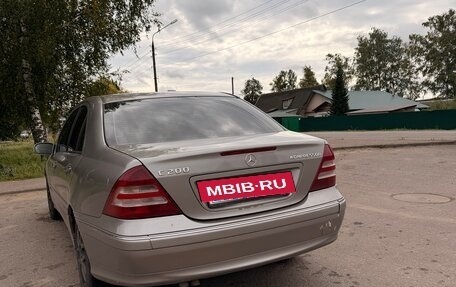 Mercedes-Benz C-Класс, 2004 год, 650 000 рублей, 3 фотография