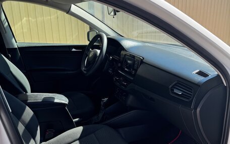 Volkswagen Polo VI (EU Market), 2021 год, 1 200 000 рублей, 12 фотография