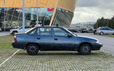 Daewoo Nexia I рестайлинг, 2003 год, 100 000 рублей, 3 фотография