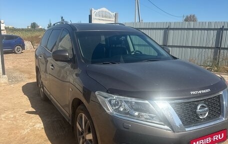 Nissan Pathfinder, 2016 год, 1 662 000 рублей, 1 фотография