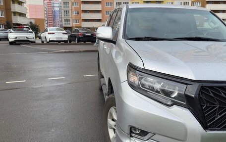 Toyota Land Cruiser Prado 150 рестайлинг 2, 2012 год, 3 290 000 рублей, 4 фотография