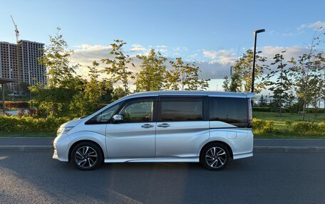 Honda Stepwgn IV, 2015 год, 1 690 000 рублей, 3 фотография