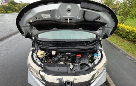 Honda Stepwgn IV, 2015 год, 1 690 000 рублей, 24 фотография
