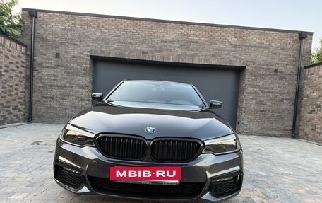 BMW 5 серия, 2019 год, 3 500 000 рублей, 2 фотография