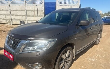Nissan Pathfinder, 2016 год, 1 662 000 рублей, 2 фотография