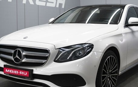 Mercedes-Benz E-Класс, 2017 год, 2 745 000 рублей, 5 фотография