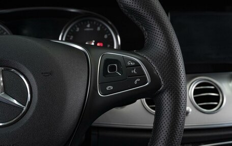 Mercedes-Benz E-Класс, 2017 год, 2 745 000 рублей, 23 фотография