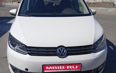 Volkswagen Touran III, 2011 год, 1 000 000 рублей, 1 фотография