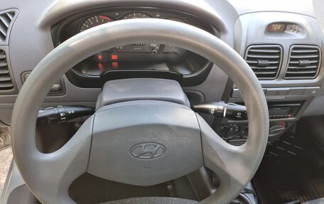 Hyundai Accent II, 2011 год, 675 000 рублей, 32 фотография