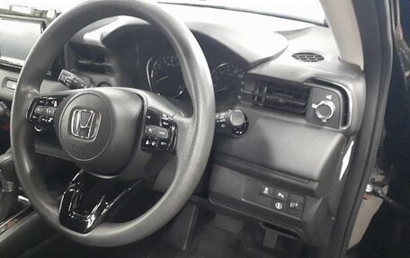 Honda Vezel, 2022 год, 1 710 000 рублей, 9 фотография