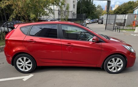 Hyundai Solaris II рестайлинг, 2012 год, 670 000 рублей, 3 фотография
