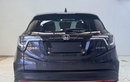 Honda Vezel, 2022 год, 1 180 000 рублей, 5 фотография