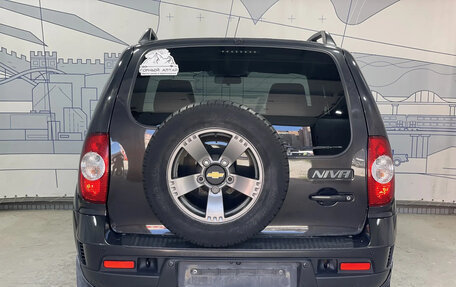 Chevrolet Niva I рестайлинг, 2019 год, 790 000 рублей, 4 фотография