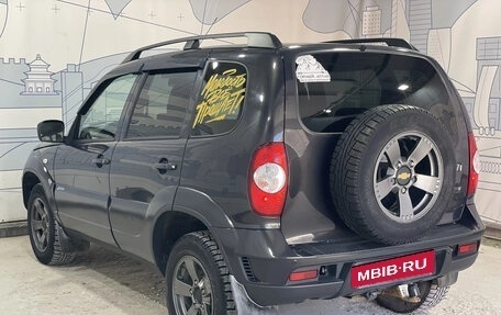 Chevrolet Niva I рестайлинг, 2019 год, 790 000 рублей, 3 фотография