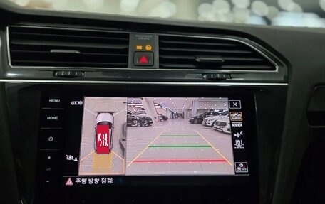 Volkswagen Tiguan II, 2022 год, 2 910 000 рублей, 10 фотография